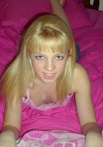 madelyn cline naked